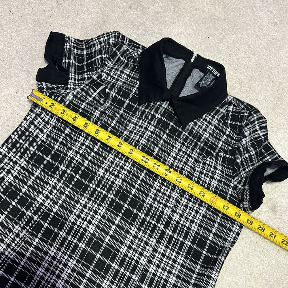 Hot Topic Plaid Mini - Picture 4 of 11